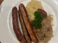 -兰特伯爵西餐厅·啤酒屋(方庄店)