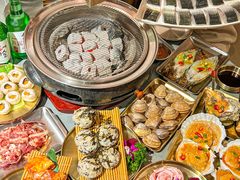 -围炉肉舍•炭烤活鳗•丹东海鲜烤肉(步行街店)