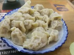 酸菜大肉饺子-东北熏肉大饼(大学南路店)