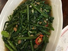 -Dang restaurant (patong phuket)