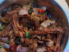 -休记光头香辣蟹干锅(绵竹店)
