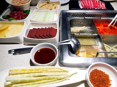 -海底捞火锅鲜切牛肉主题店(长寿路店)