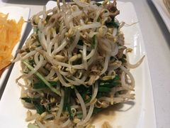 豆芽炒肉-老昌春饼(紫金城店)