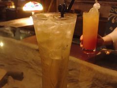 -城墙外BAR