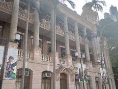 -香港大学
