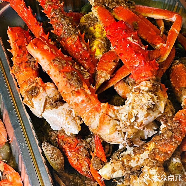 朋友聚餐首选地🦞鲜活波龙太豪横啦‼️