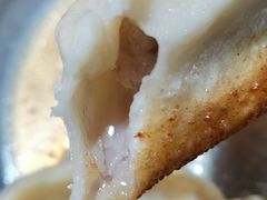 -黄阿姨锅贴大王(万航渡路店)