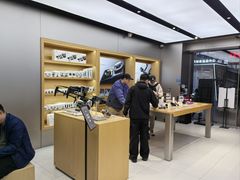 -DJI大疆(深圳华强北曼哈授权体验店)