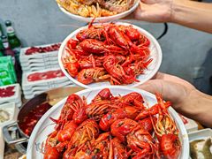 -来龍儿鲜切牛肉自助老火锅