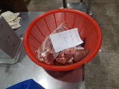 -标记美食新鲜猪杂(兴南大道店)