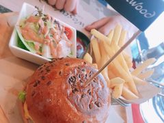 牛肉培根汉堡-遇见西木美式餐厅(体育路店)