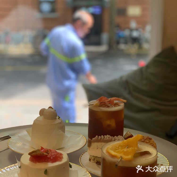 抓住夏天的尾巴~魔都下午茶go~[加油]