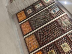 -毛泽东像章珍藏馆