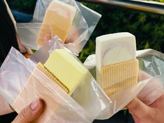 榴莲味-詹爷爷乌节路街头冰淇淋