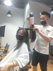 -发泽造型·烫发染发