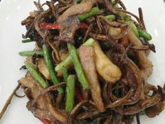 -侬佳蒸菜馆(听潮店)