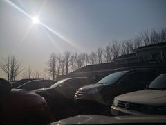 -窦店服务区-停车场