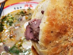 烧饼夹肉-武圣羊汤(武圣路店)