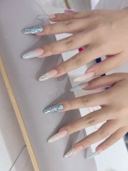 -瞧·享轻奢美甲美睫