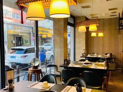 大堂-草家酱蟹炭火烤肉店(珲春南路一店)