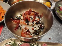 -草家酱蟹炭火烤肉店(珲春南路二店)