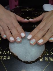 -悦指间美甲美睫
