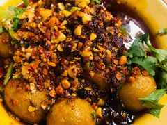 -拈签一笑黄牛肉辣卤串串