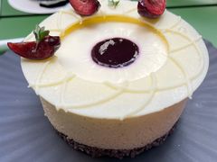 樱桃意式鲜奶酪-潮一不贰·法式甜品·生日蛋糕·西式简餐(外滩店)