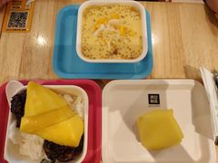 芒果白雪黑糯米-满记甜品(巴黎春天宝山店)