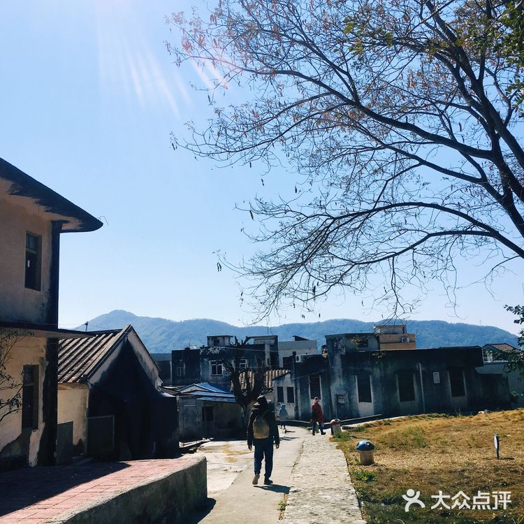 渡了船跨了海爬了山