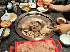 -醉董牛川派鲜肉自选火锅(烟台店)