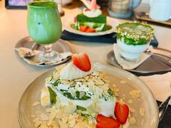 草莓海盐杏仁蛋糕-luutosa  cafe & tea 鹿兔山