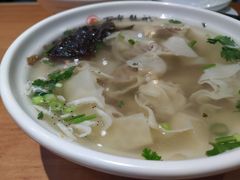 上海小馄饨-百年龙袍蟹黄汤包(融创茂店)