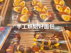 -英雄广场