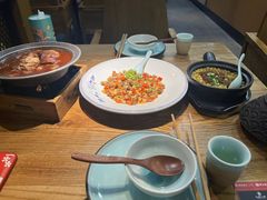 -九锅一堂酸菜鱼(新南凯德直营店)