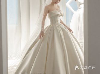 进口缎面 贴身舒适 塑造胶好的身材 蝴蝶型抹胸与印度