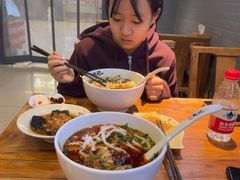 -湘人龙记老长沙米粉(鸟巢店)
