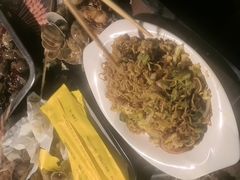 -马路牙子烧烤音乐酒馆(望京店)