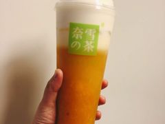-奈雪的茶(湖滨银泰in77C区PRO店)