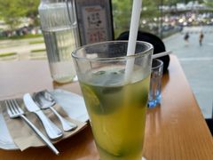 -必胜客(柳州万象城店)
