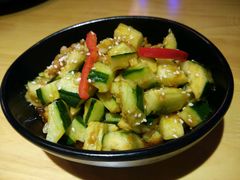 刀拍黄瓜-红盔侠小龙虾(海宁银泰店)