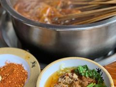 红锅-盖帮鳝鱼串串(东郊记忆店)