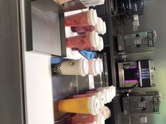 -喜茶(杭州滨江宝龙店)