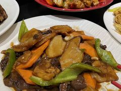 -红东阁东北菜烤肉酒馆(CROSS万象汇店)