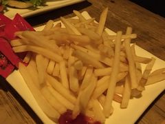 -Helens海伦司小酒馆(津湾广场店)