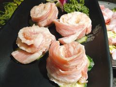 秘汁脆脆猪颈肉-渝涯重庆豆花老火锅(中赢国际店)