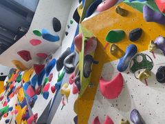 -CLIFFS颗粒攀岩(萧山众安店)