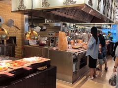 -圣丰索菲特·2 On 988 Café 自助餐厅