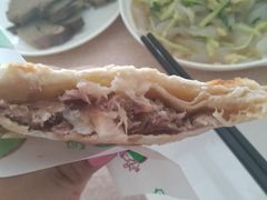 -宝光熏肉鞋底火烧(新街口店)
