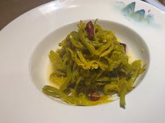 -东口码头·烧鸽子·鱼头泡饼·地方菜(金鹰悦城店)